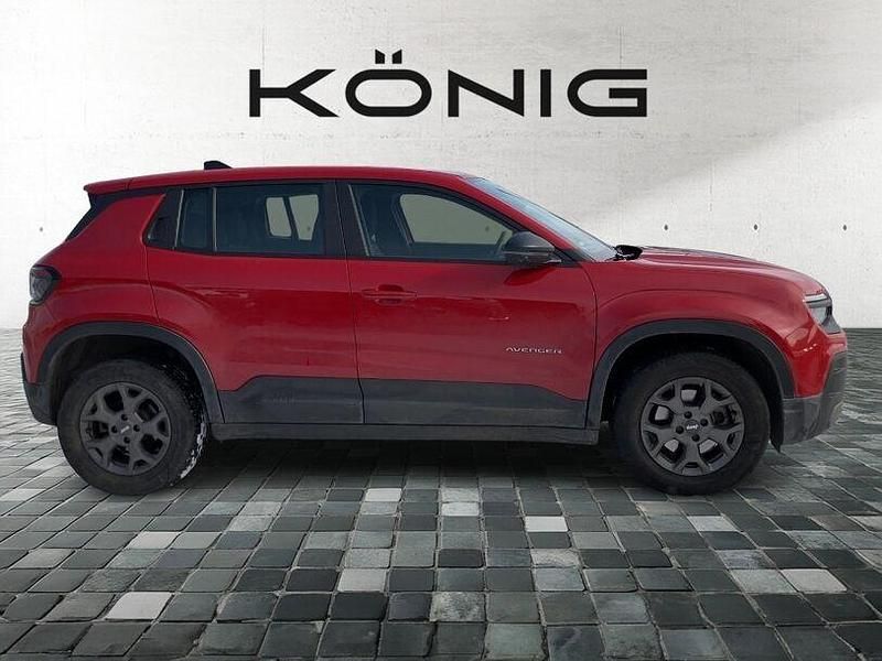 Gebraucht Jeep Avenger EV Longitude 114 kW (156 PS) 2023 Rot SUV