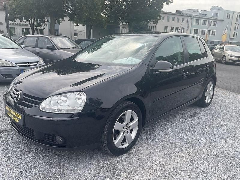 Schwarz Gebraucht 2005 VW Golf Limousine | 4.490 € (Etwas zu teuer) - Bild 1/4