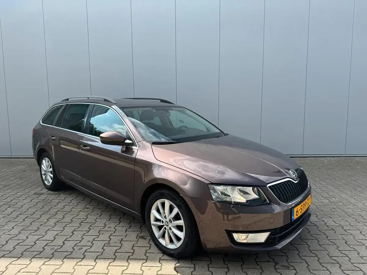 Gebraucht Skoda Octavia 111 PS (81 kW) 2014 Braun Kombi