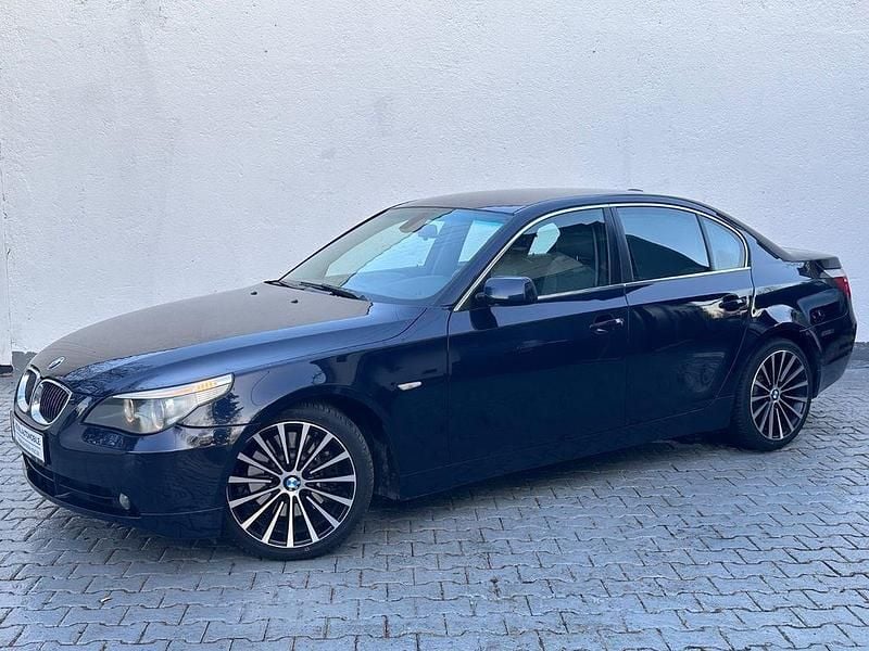 Blau Gebraucht 2004 BMW 545 Performance Limousine | 7.990 € (Teuer) - Bild 1/4