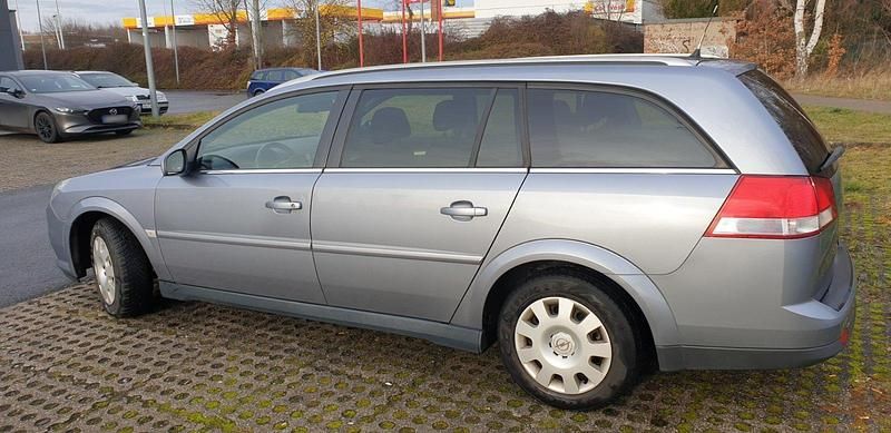 Gebraucht Opel Vectra 140 PS (102 kW) 2007 Grau Kombi