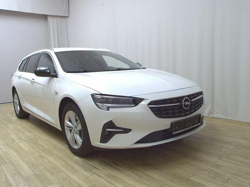 Gebraucht Opel Insignia Business 174 PS (127 kW) 2021 Weiss Kombi