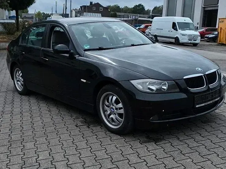 Gebraucht BMW 320 150 PS (110 kW) 2005 Schwarz Limousine