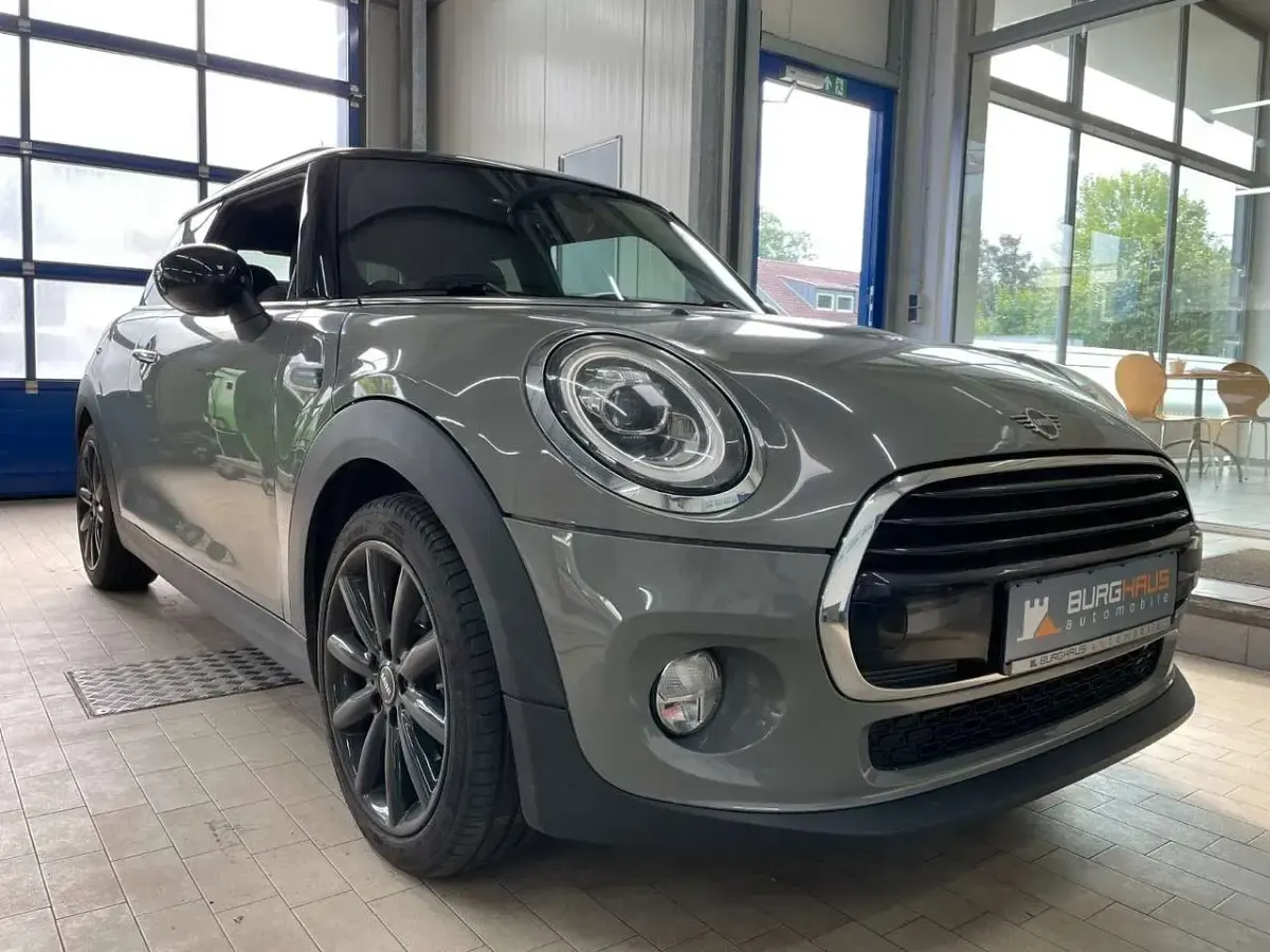 Gebraucht Mini Cooper D Chili 116 PS (85 kW) 2019 Grau Kleinwagen