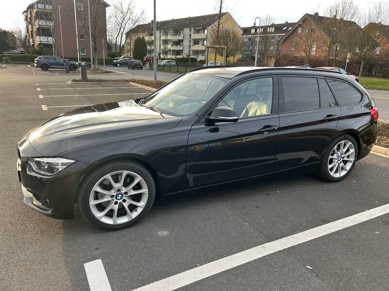Schwarz Gebraucht 2017 BMW 325 Advantage Kombi | 18.100 € (Etwas zu teuer) - Bild 1/4