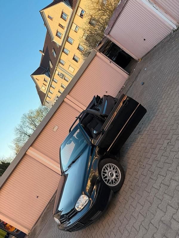 Brugt VW Golf Cabriolet 101 HK (74 kW) 1998 Sort Cabriolet