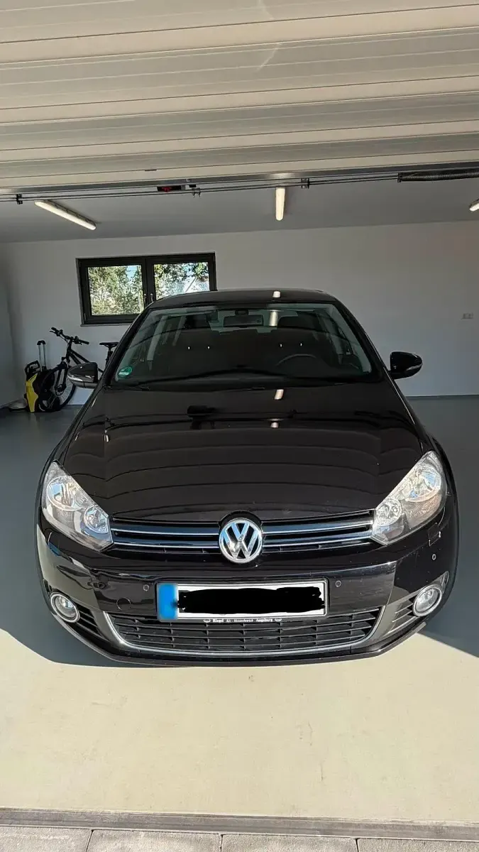 Gebraucht VW Golf VI 140 PS (102 kW) 2012 Schwarz Kleinwagen