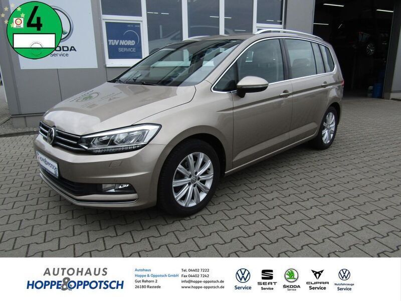 Titaniumbeige Gebraucht 2016 VW Touran Highline Van / Kleinbus | 21.995 € (Guter Preis) - Bild 1/4