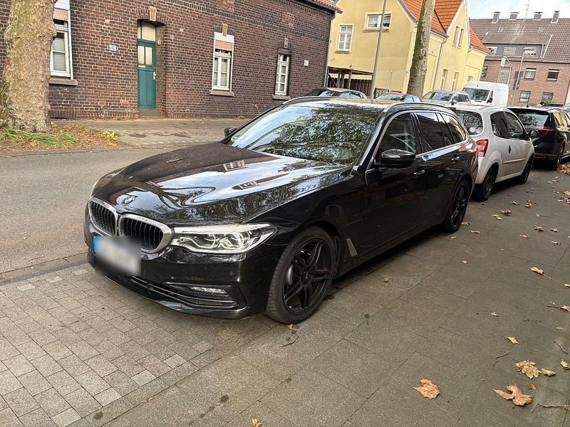 Schwarz Gebraucht 2018 BMW 530 Kombi | 14.900 € (Superpreis) - Bild 1/4