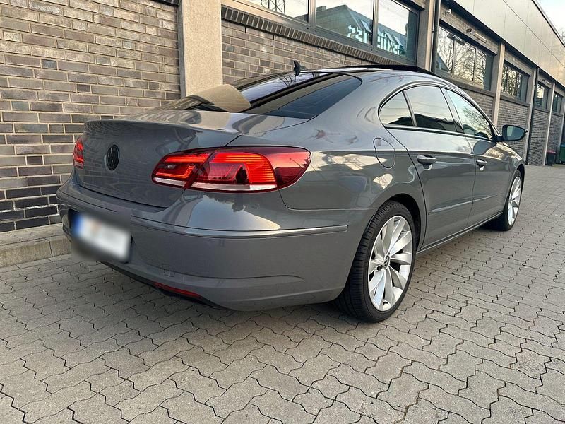 Second-hand VW CC 184 CP (135 kW) 2018 Gri Berlinǎ