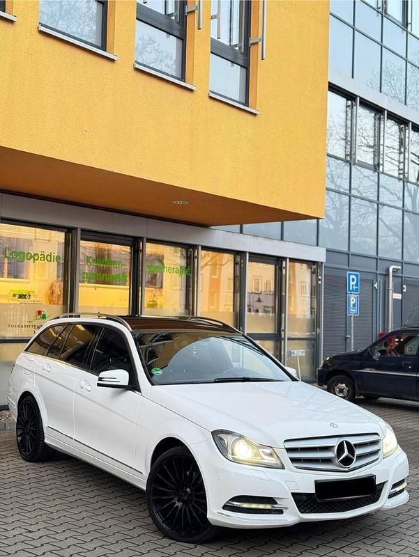 Gebraucht Mercedes C220 170 PS (125 kW) 2013 Weiß Kombi
