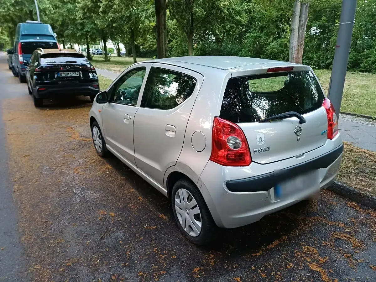 Gebraucht Nissan Pixo 68 PS (50 kW) 2008 Grau Kleinwagen