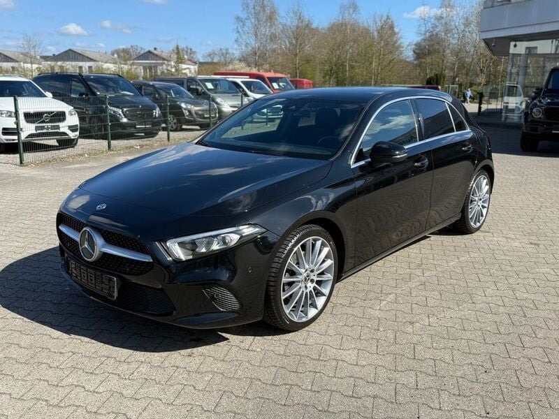Schwarz Gebraucht 2018 Mercedes A200 AMG Limousine | 16.995 € (Superpreis) - Bild 1/4