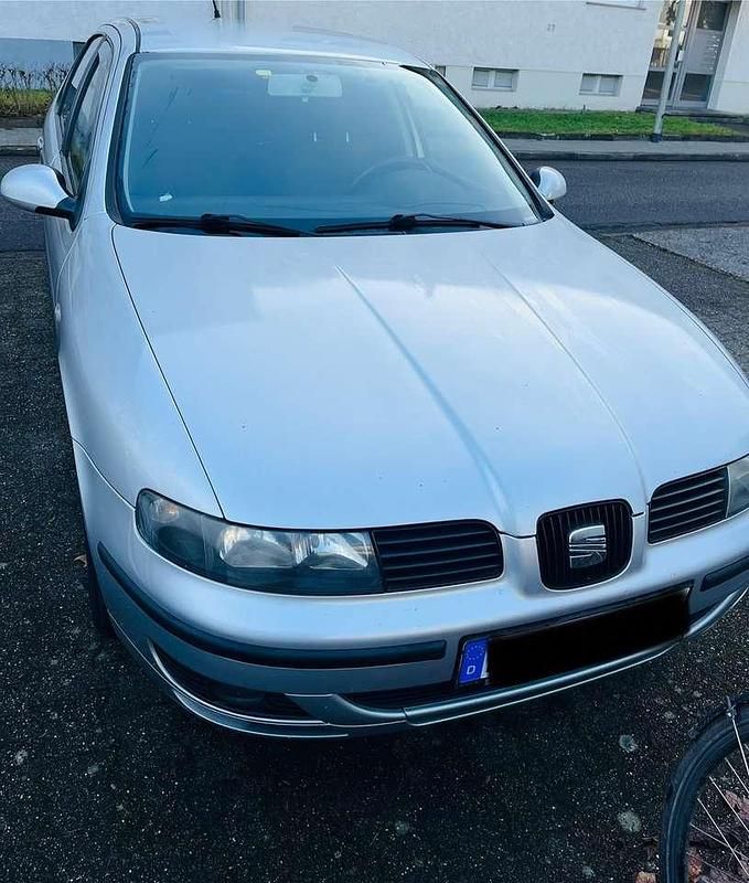 Gebraucht Seat Leon Stella 110 PS (80 kW) 2003 Silber Limousine