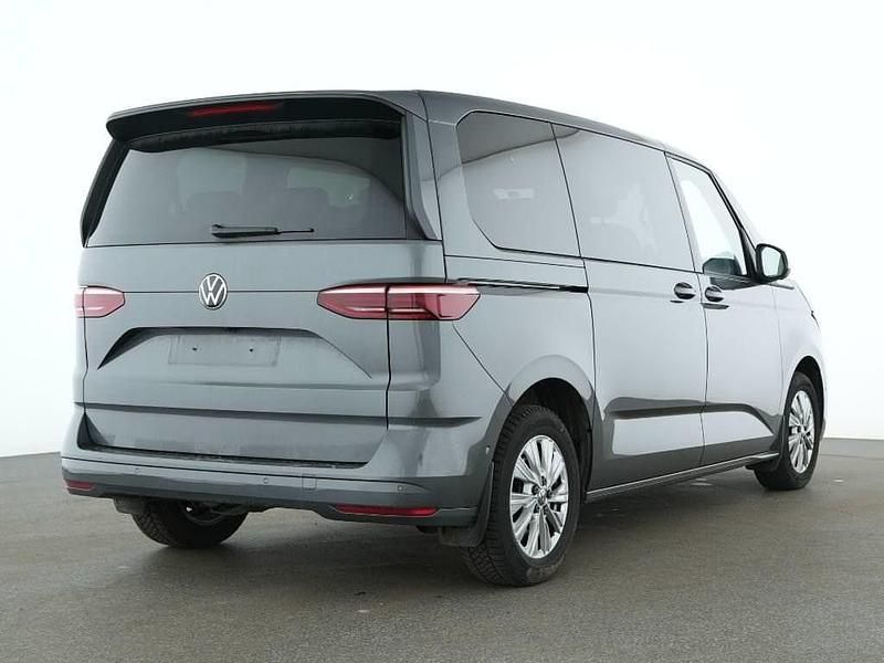Gebraucht VW Multivan Life 150 PS (110 kW) 2024 Graukeine angabe Van