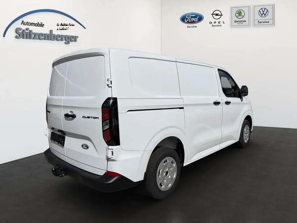 Neu Ford Transit Custom Trend 136 PS (100 kW) 2026 Frostweiß Limousine