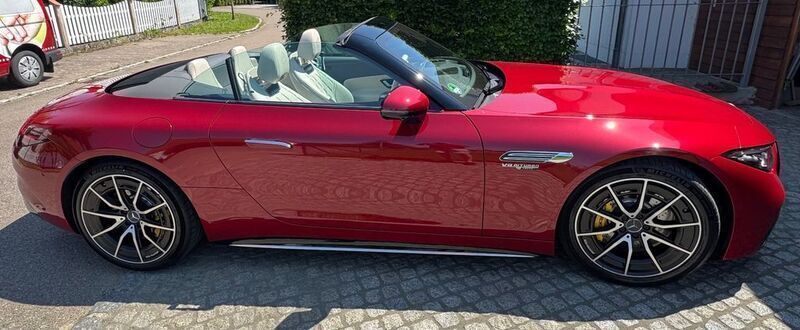 Rot Gebraucht 2023 Mercedes SL63 AMG AMG Cabrio | 147.500 € (Teuer) - Bild 1/4