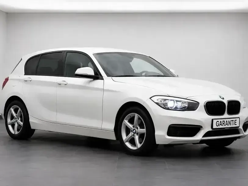 Gebraucht BMW 116 Sport Line 109 PS (80 kW) 2019 Mineralweiss metallic (metallic) Kleinwagen