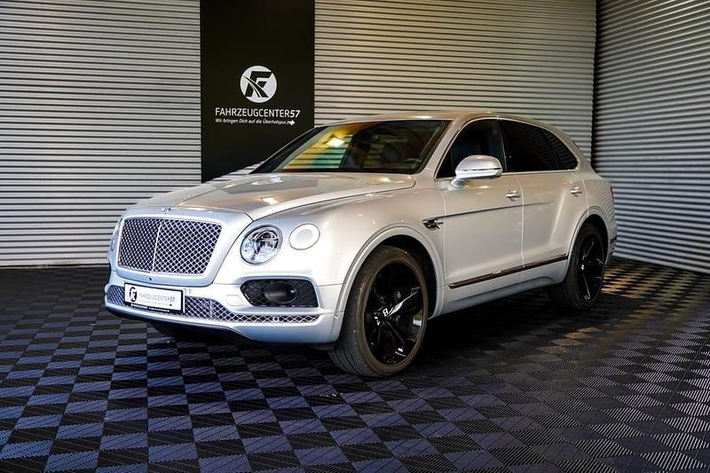 Silber Gebraucht 2018 Bentley Bentayga SUV | 81.000 € - Bild 1/4