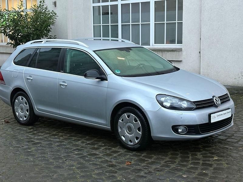 Gebraucht VW Golf VI Style 122 PS (89 kW) 2011 Silber Kleinwagen