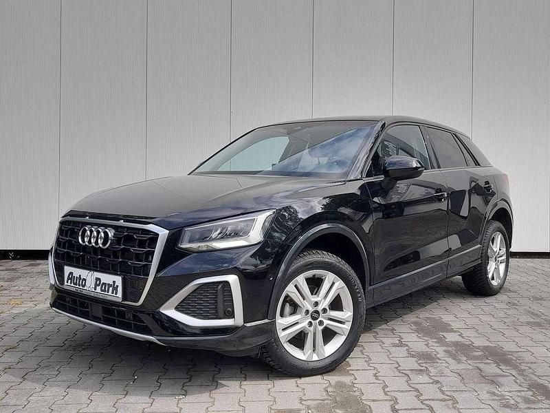 Mythosschwarz Gebraucht 2023 Audi Q2 SUV | 30.449 € (Teuer) - Bild 1/3