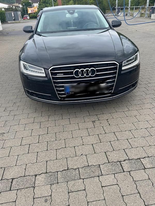 Schwarz Gebraucht 2015 Audi A8 Limousine | 23.800 € - Bild 1/4