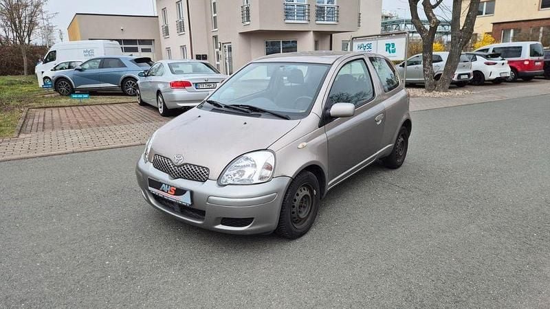 Gebraucht Toyota Yaris 65 PS (47 kW) 2004 Grau Kleinwagen