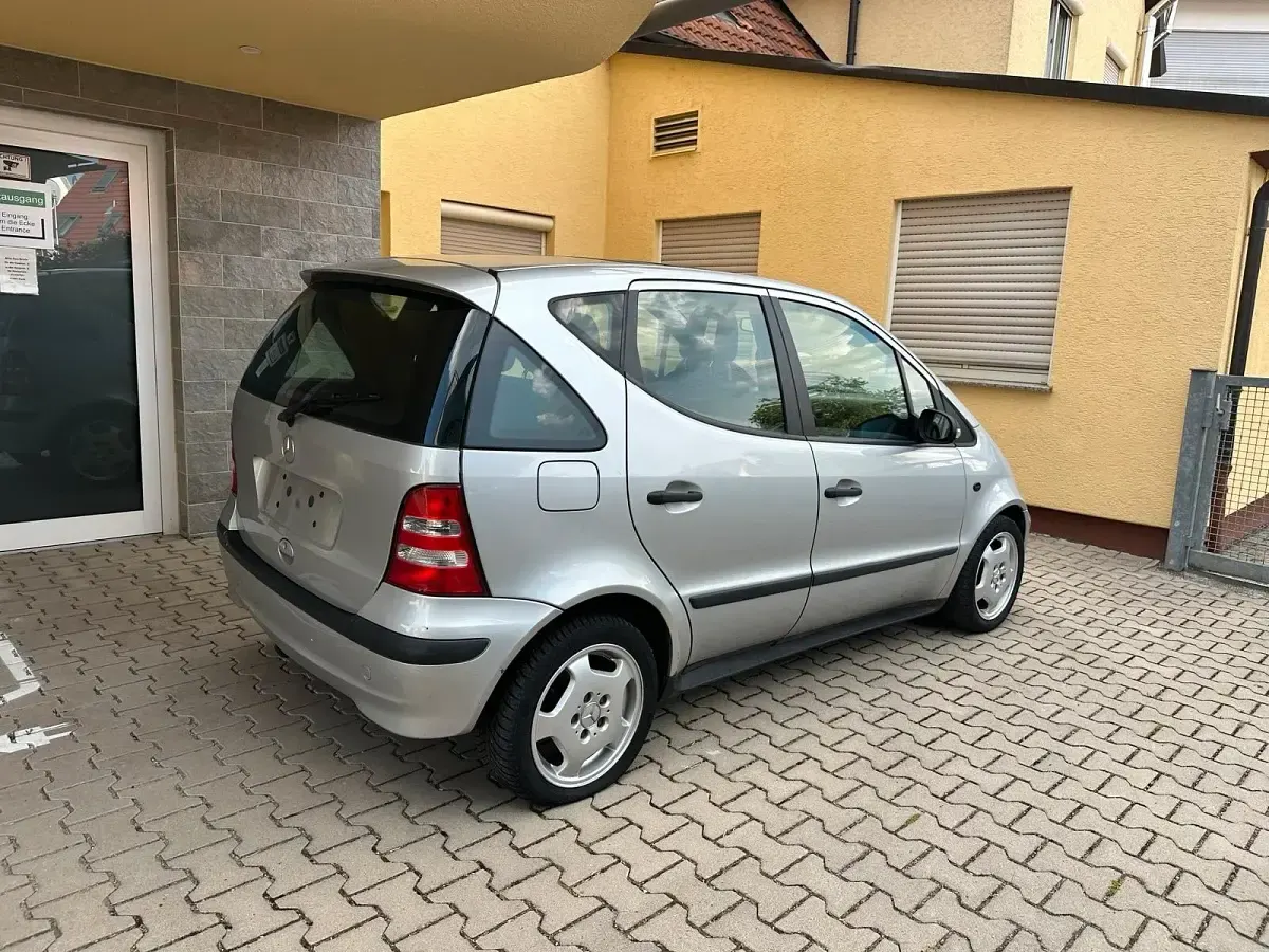 Gebraucht Mercedes A160 100 PS (73 kW) 2003 Silber Kleinwagen