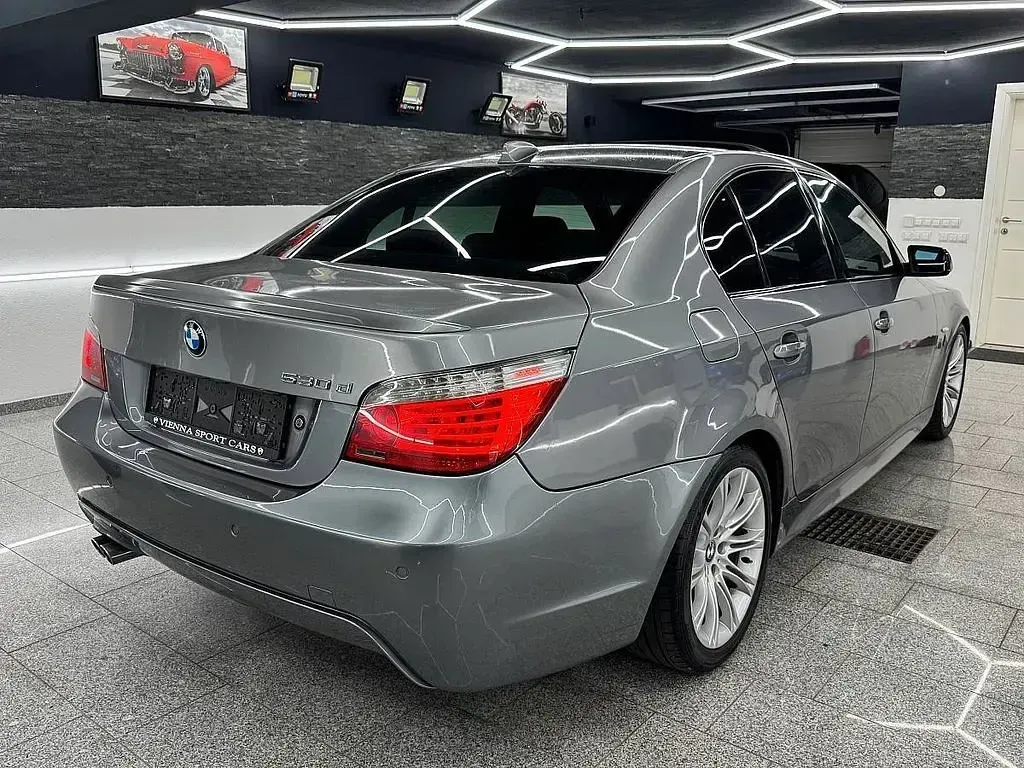 Gebraucht BMW 530 Performance 235 PS (172 kW) 2007 Grau Limousine