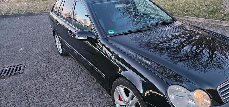Gebraucht Mercedes C320 224 PS (164 kW) 2006 Schwarz Kombi