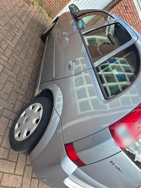 Second-hand Opel Meriva 105 CP (77 kW) 2006 Albastru Monovolum