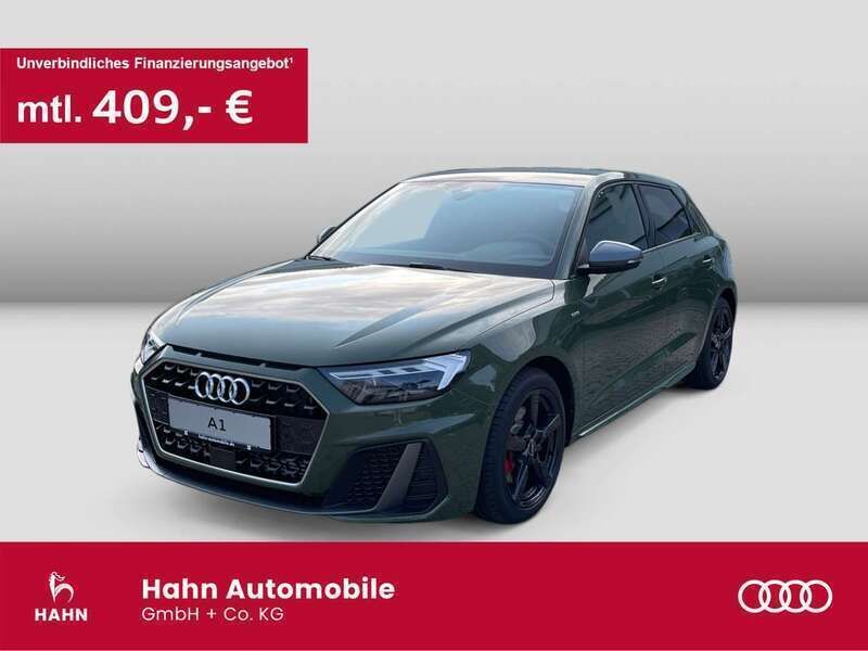 Distriktgrün metallic Neu 2025 Audi A1 Sportback S-Line Kleinwagen | 35.999 € (Fairer Preis) - Bild 1/3