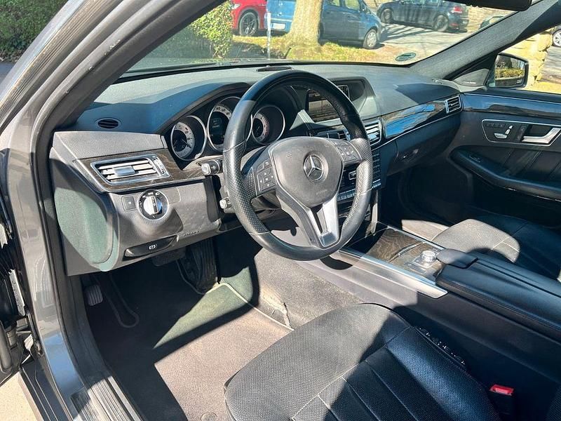 Gebraucht Mercedes E350 252 PS (185 kW) 2014 Silber Limousine