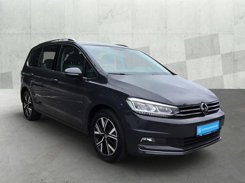 Gebraucht VW Touran Highline 150 PS (110 kW) 2022 Grau Van / Kleinbus