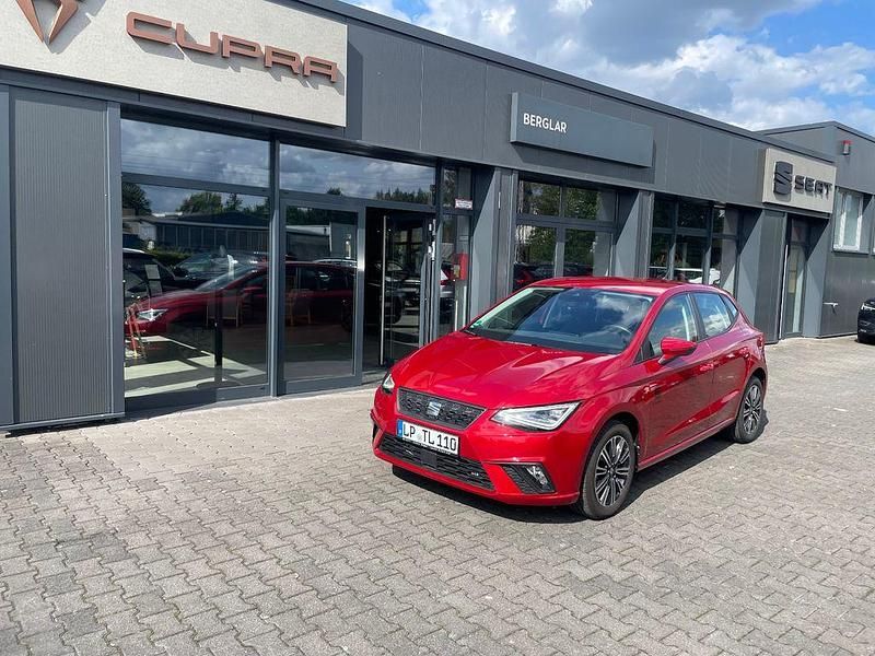 Rot Gebraucht 2024 Seat Ibiza Style Limousine | 16.500 € (Guter Preis) - Bild 1/4