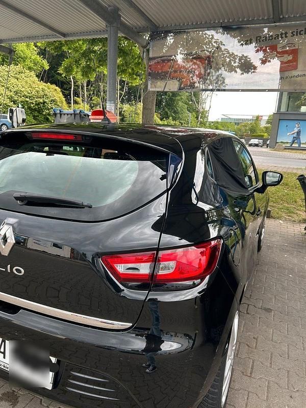 Gebraucht Renault Clio IV Life 76 PS (55 kW) 2018 Kleinwagen