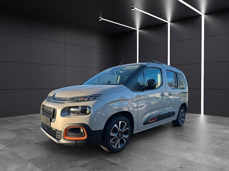 Beige Gebraucht 2021 Citroën Berlingo Shine Limousine | 21.780 € (Fairer Preis) - Bild 1/4