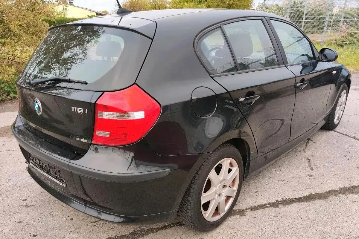 Gebraucht BMW 116 2009 Schwarz Kleinwagen