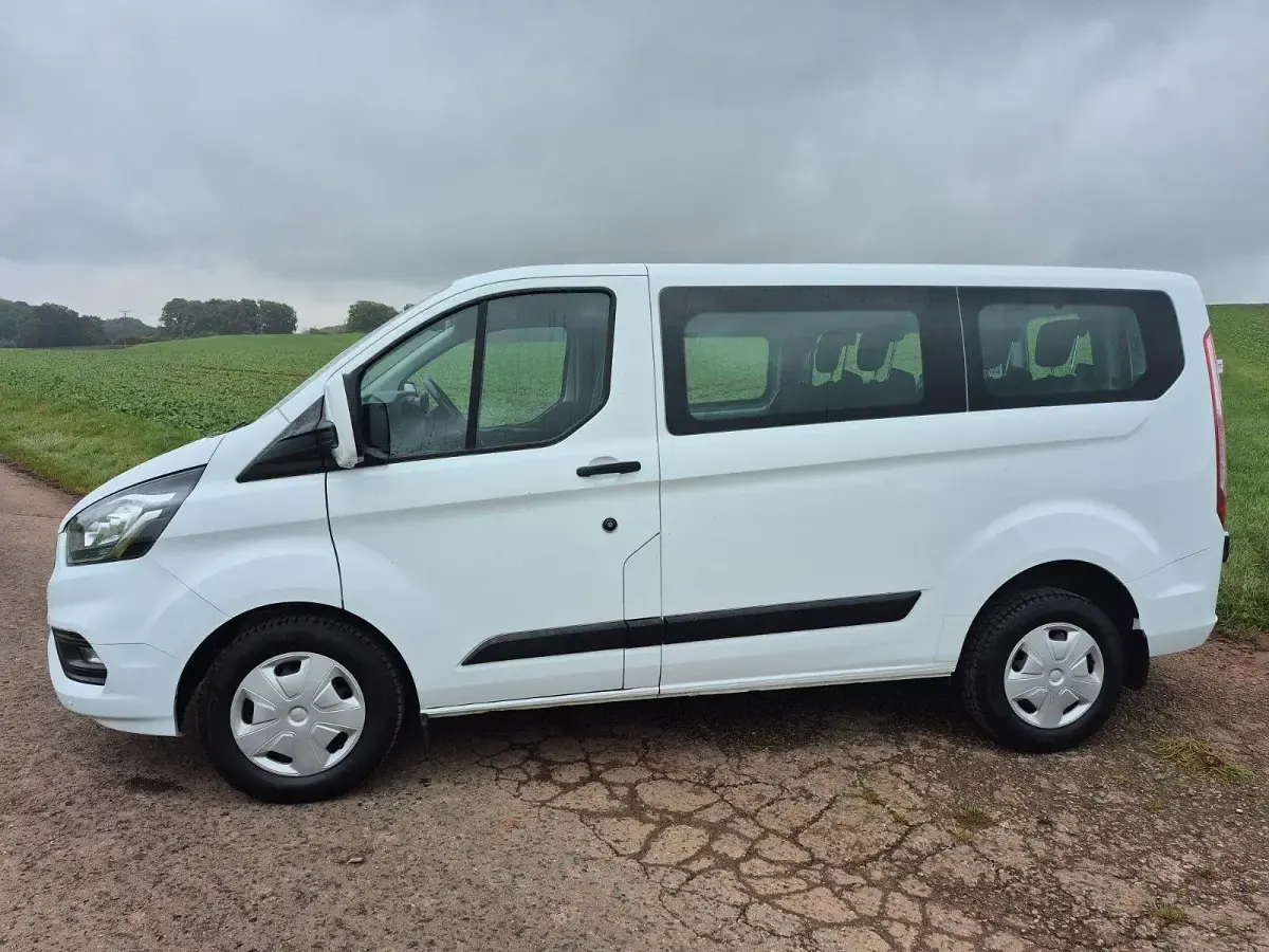 Gebraucht Ford Transit Custom 105 PS (77 kW) 2018 Weiß Van / Kleinbus