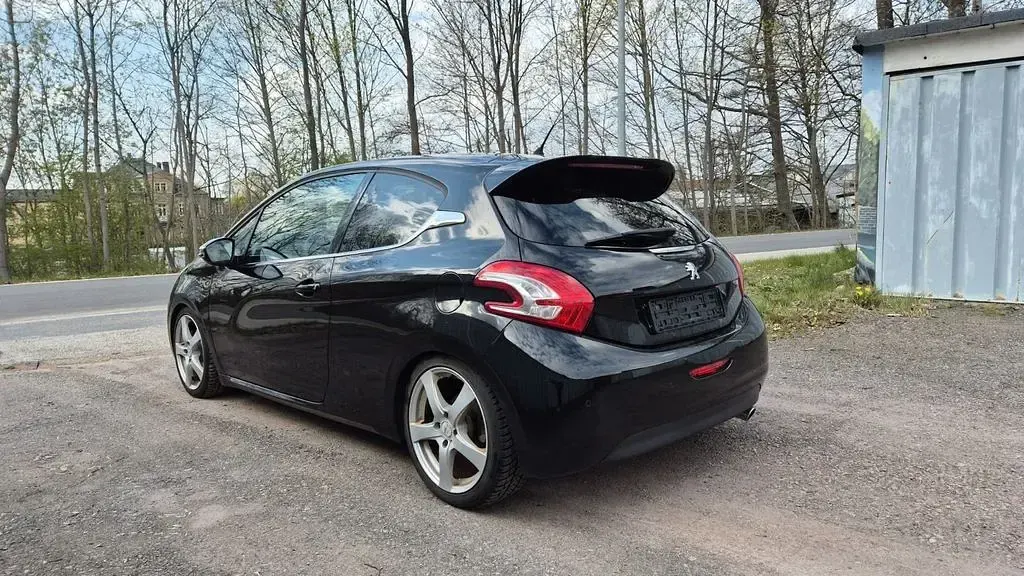 Gebraucht Peugeot 208 GTi 158 PS (116 kW) 2013 Schwarz Kleinwagen