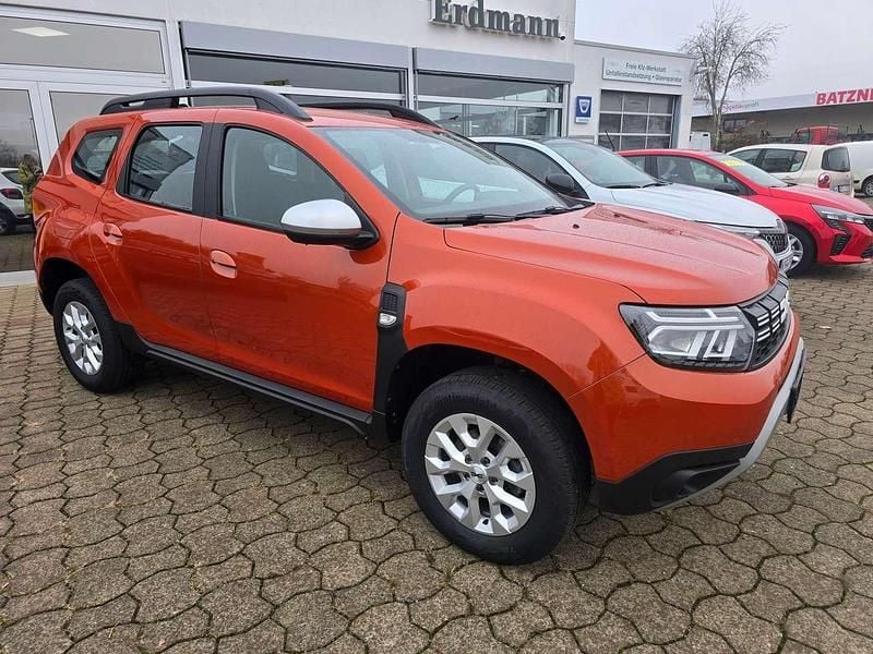 Arizonaorange metallic Gebraucht 2024 Dacia Duster Expression SUV | 18.500 € (Superpreis) - Bild 1/4
