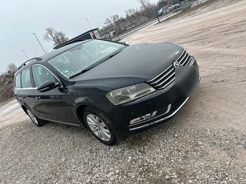 Gebraucht VW Passat 160 PS (117 kW) 2011 Schwarz Kombi