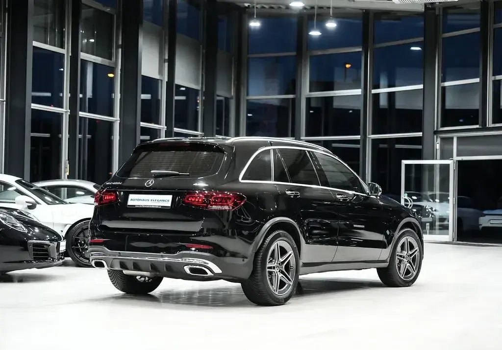 Gebraucht Mercedes GLC400d AMG line 330 PS (242 kW) 2019 Obsidianschwarz SUV