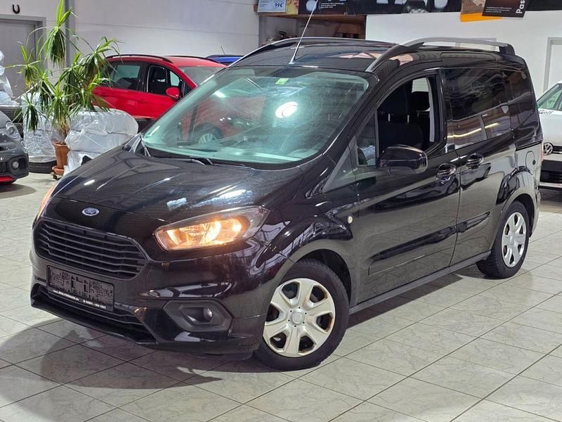 Gebraucht Ford Tourneo Courier Trend 101 PS (74 kW) 2021 Schwarz Van / Kleinbus
