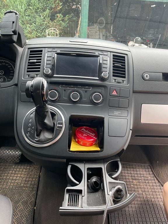 Second-hand VW T5 179 CP (131 kW) 2011 Negru Van