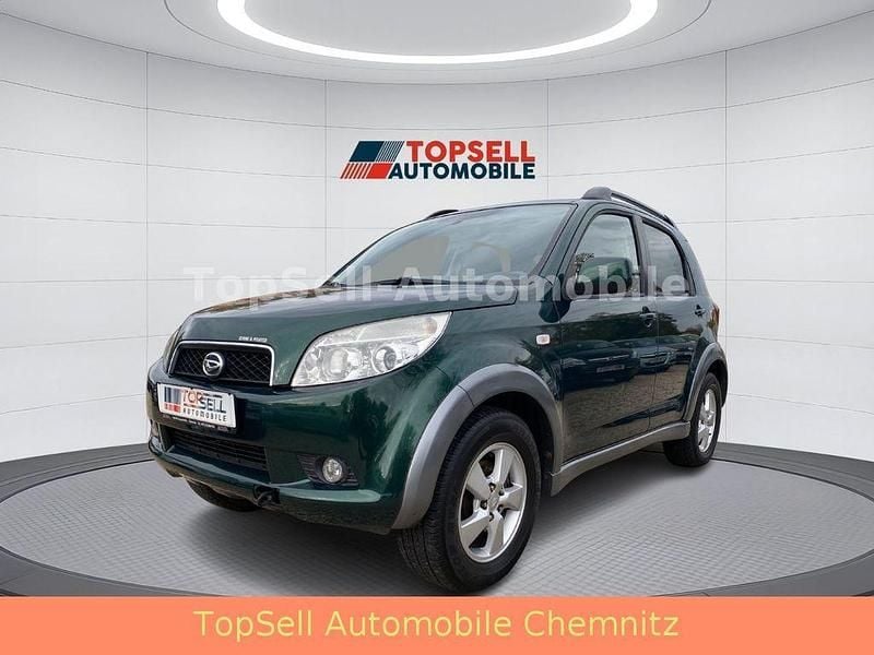 Grün Gebraucht 2009 Daihatsu Terios SUV | 4.690 € (Fairer Preis) - Bild 1/4