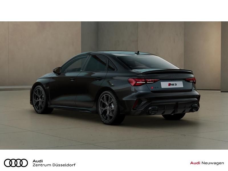 Gebraucht Audi RS3 Sport 400 PS (294 kW) 2026 Schwarz Limousine