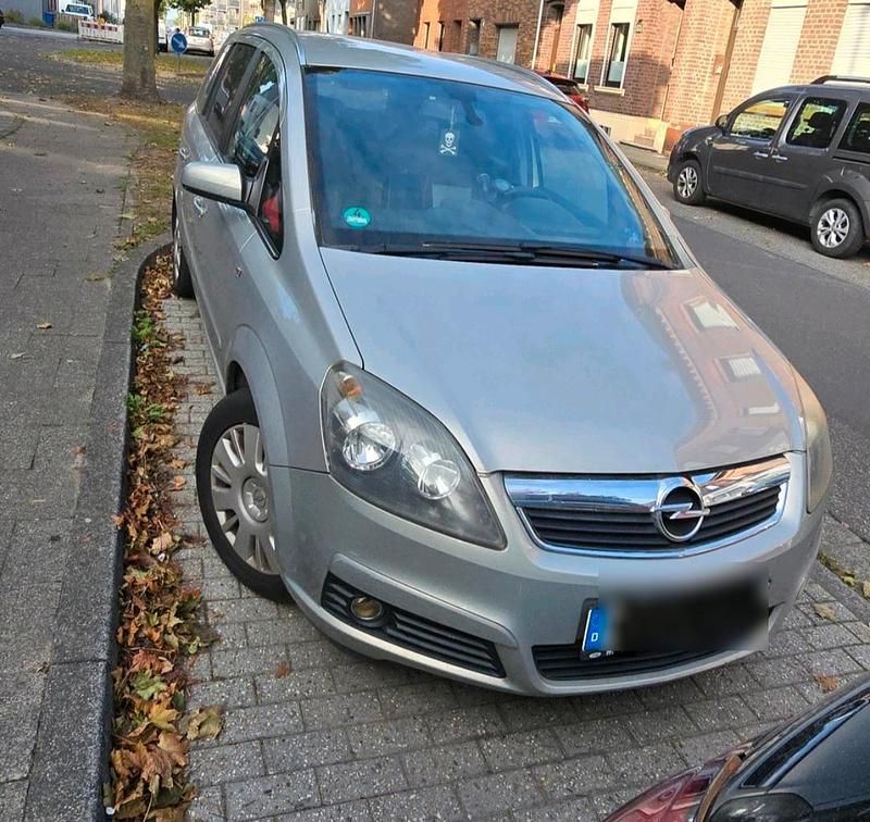 Silber Gebraucht 2008 Opel Zafira Van / Kleinbus | 2.500 € (Guter Preis) - Bild 1/2