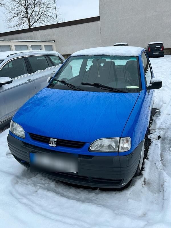 Blau Gebraucht 1999 Seat Arosa Kleinwagen | 700 € (Fairer Preis) - Bild 1/4