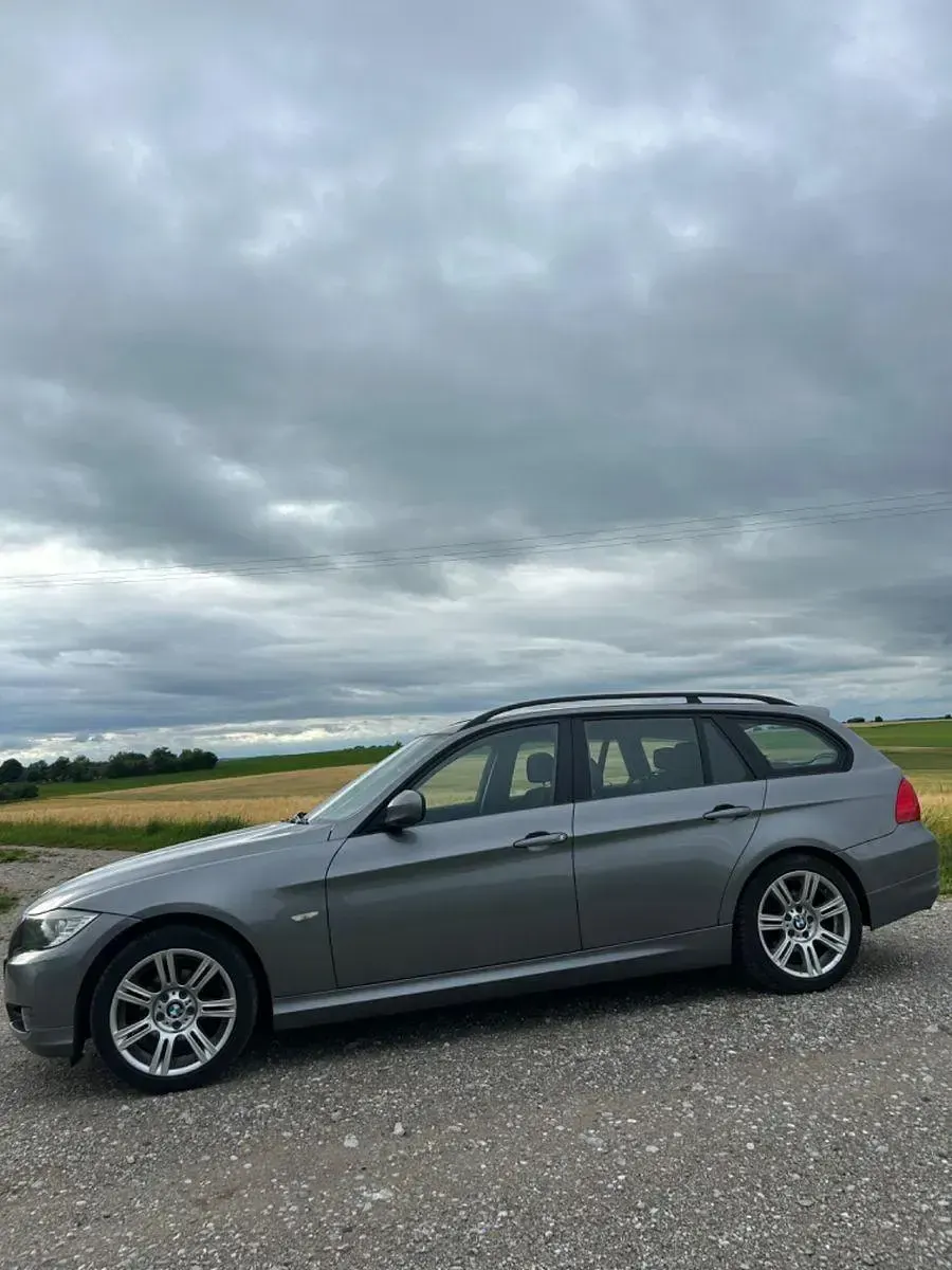 Gebraucht BMW 318 Performance 143 PS (105 kW) 2011 Silber Kombi